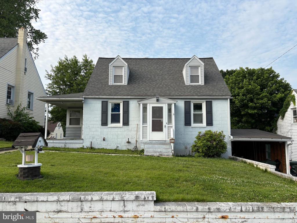 1016 BEECHWOOD DRIVE