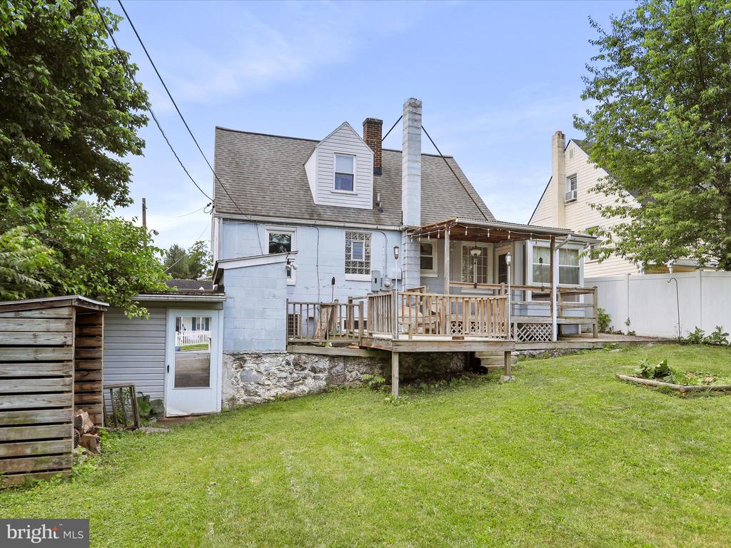 1016 BEECHWOOD DRIVE
