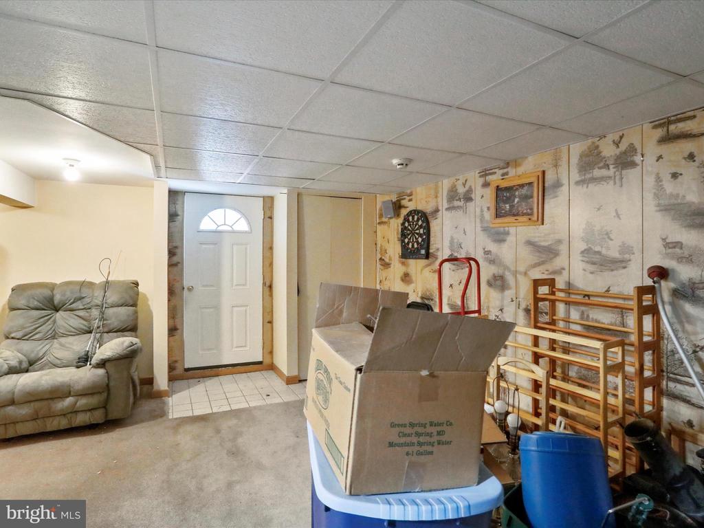 1016 BEECHWOOD DRIVE