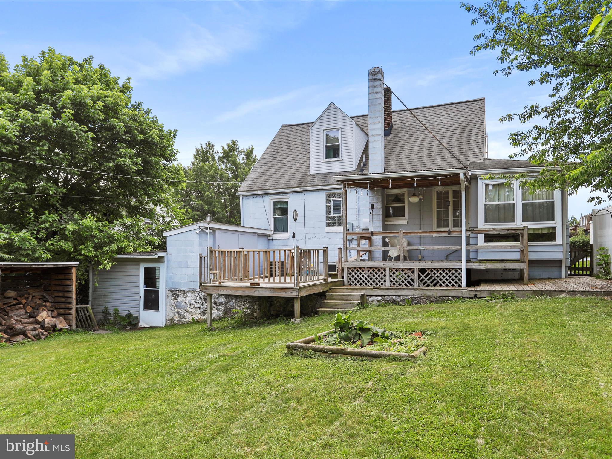 1016 BEECHWOOD DRIVE