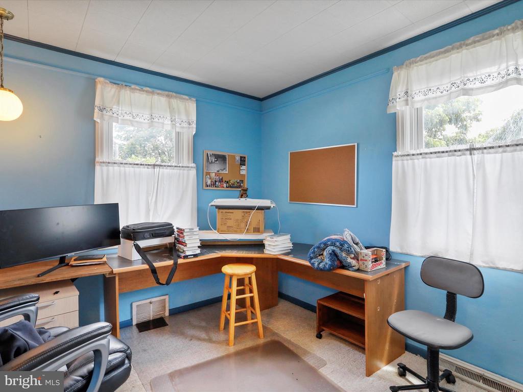 1016 BEECHWOOD DRIVE