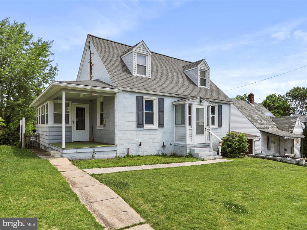 1016 BEECHWOOD DRIVE