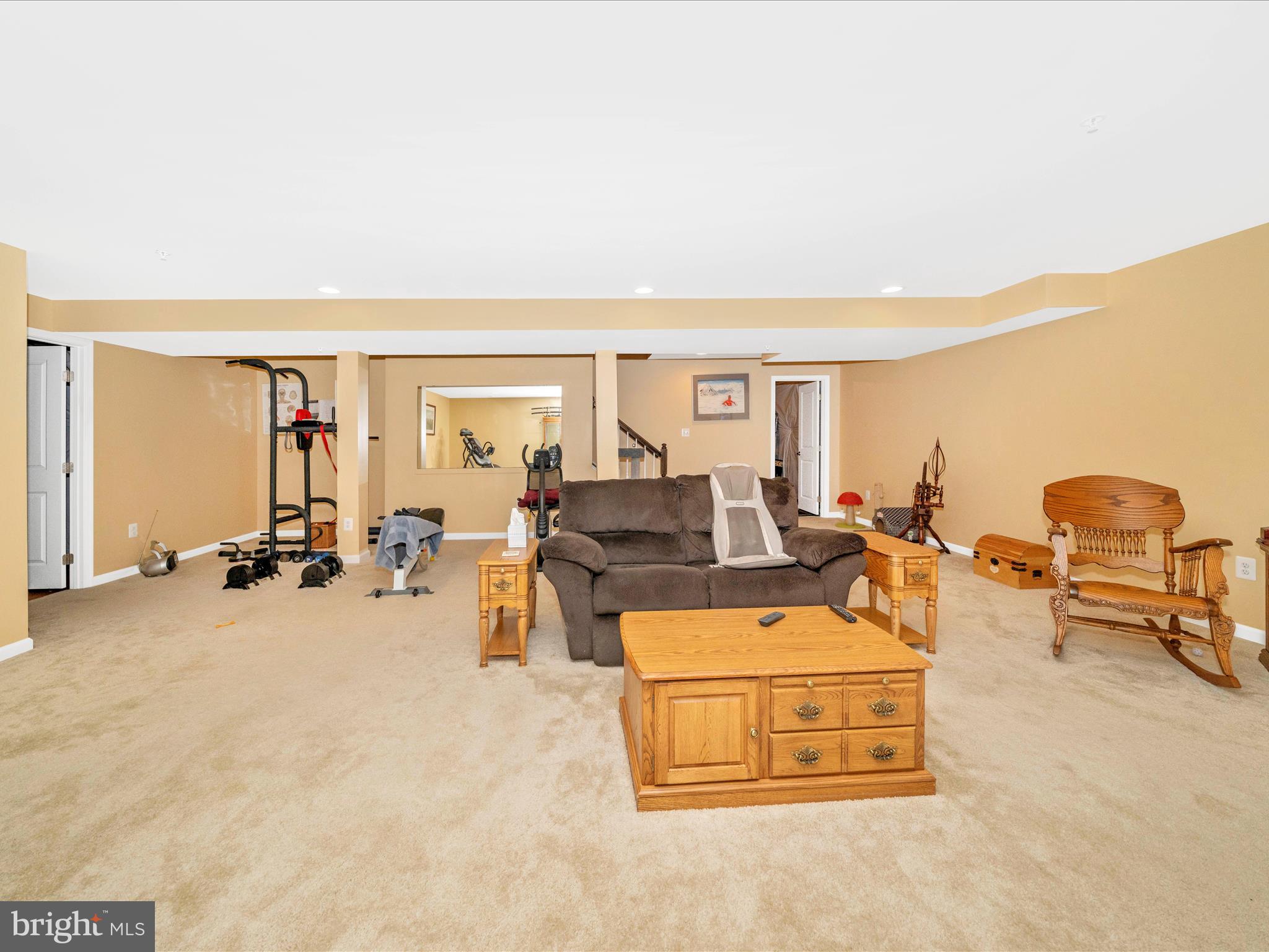 117 W WING WAY