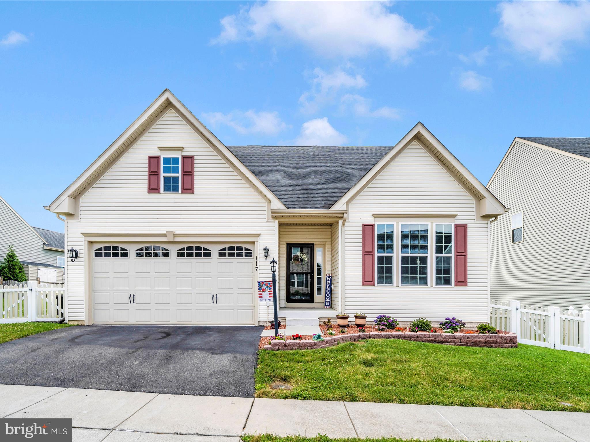 117 W WING WAY