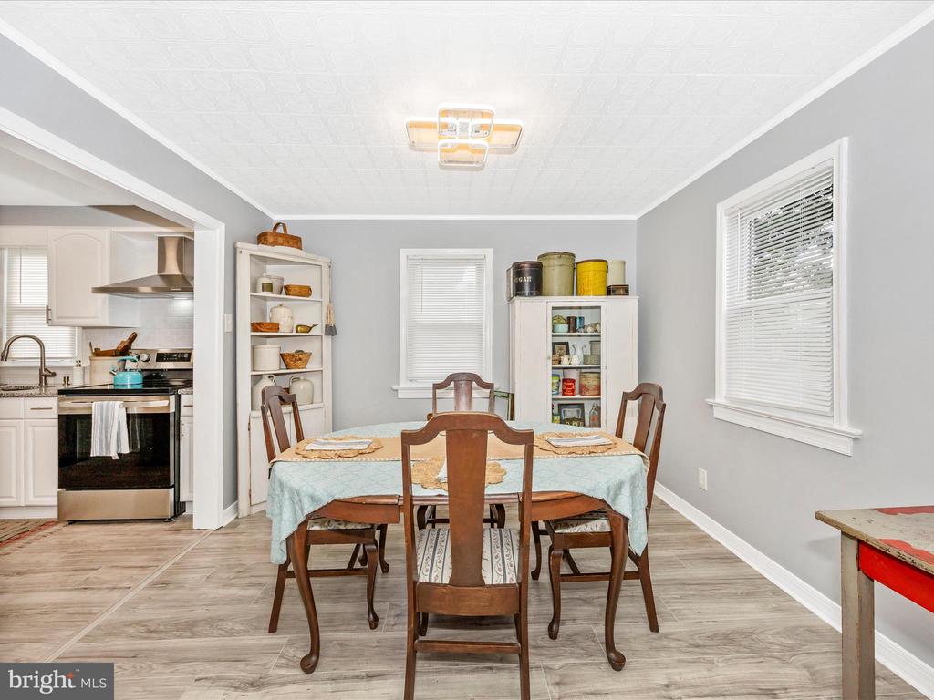 108 MONT VALLA AVENUE