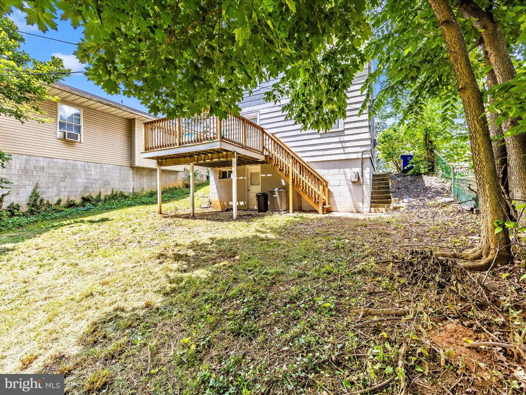 108 MONT VALLA AVENUE