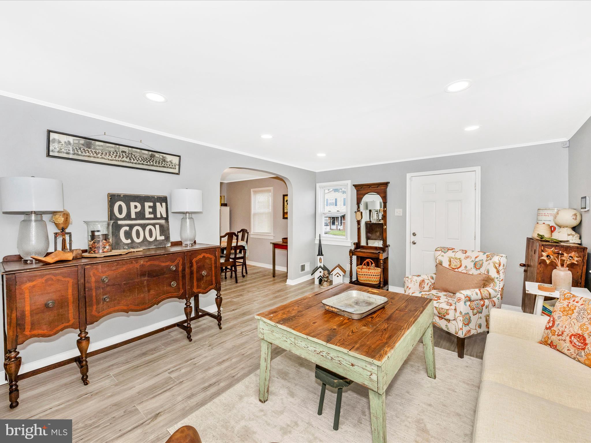 108 MONT VALLA AVENUE