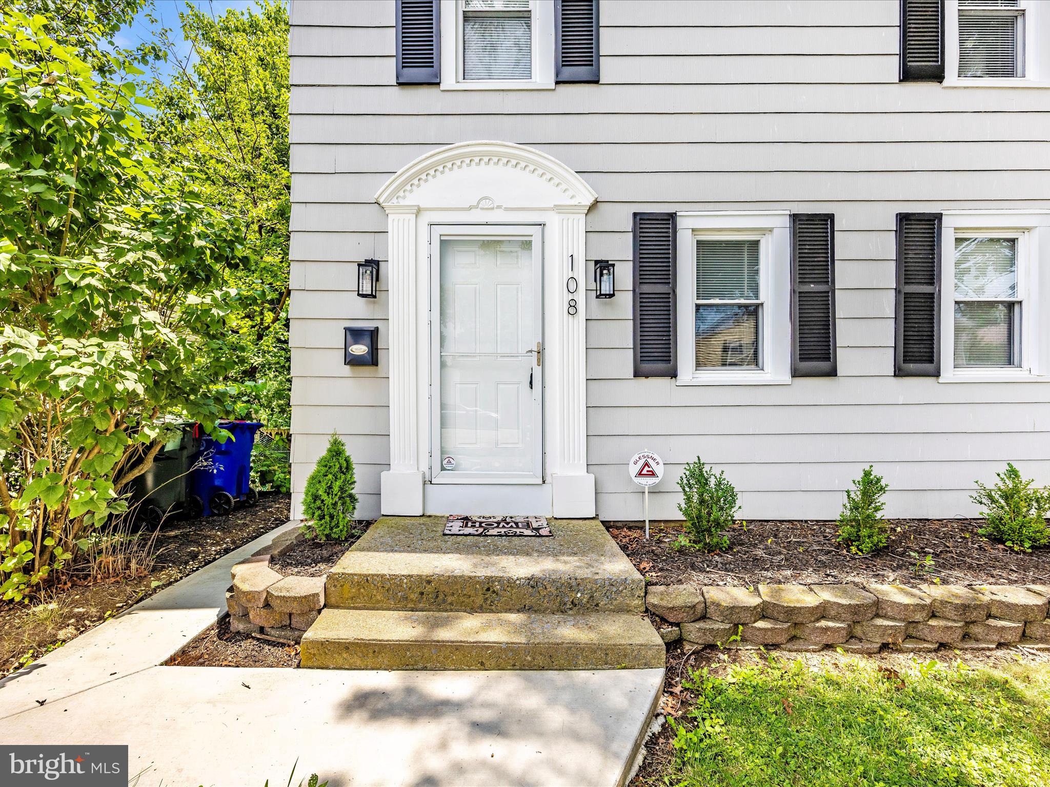 108 MONT VALLA AVENUE