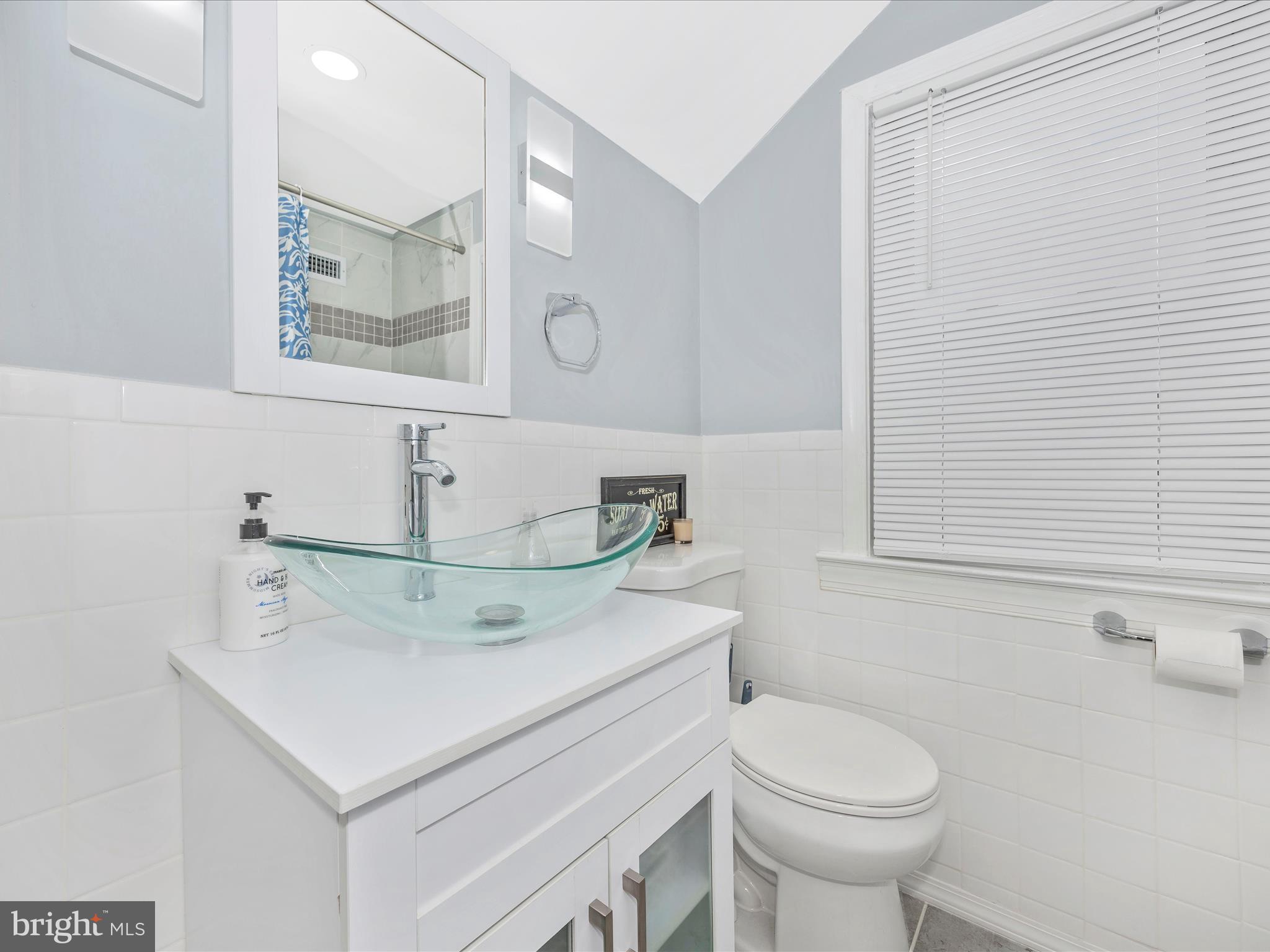 108 MONT VALLA AVENUE