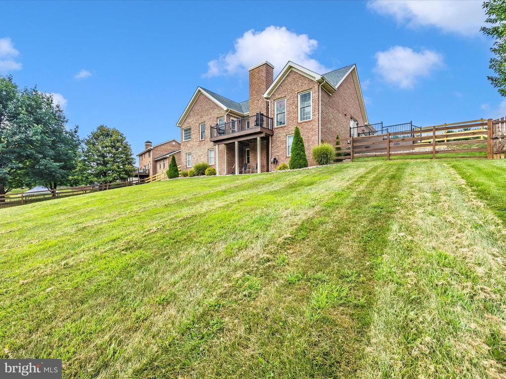 610 FAIR MEADOWS BOULEVARD