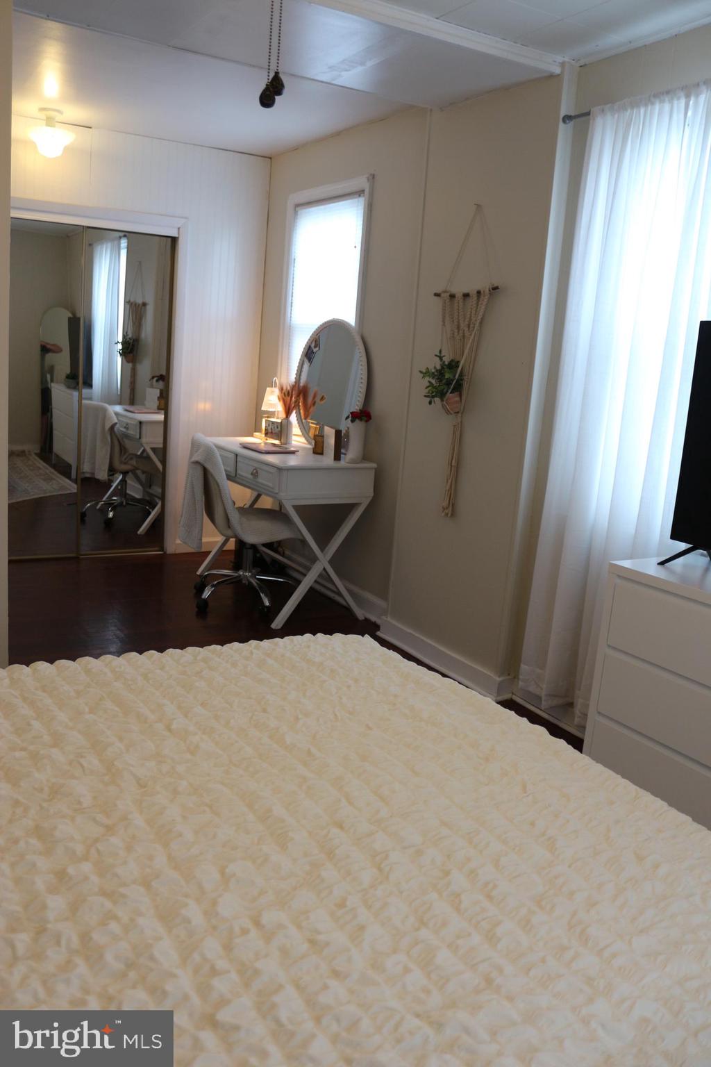 1056 BEECHWOOD DRIVE