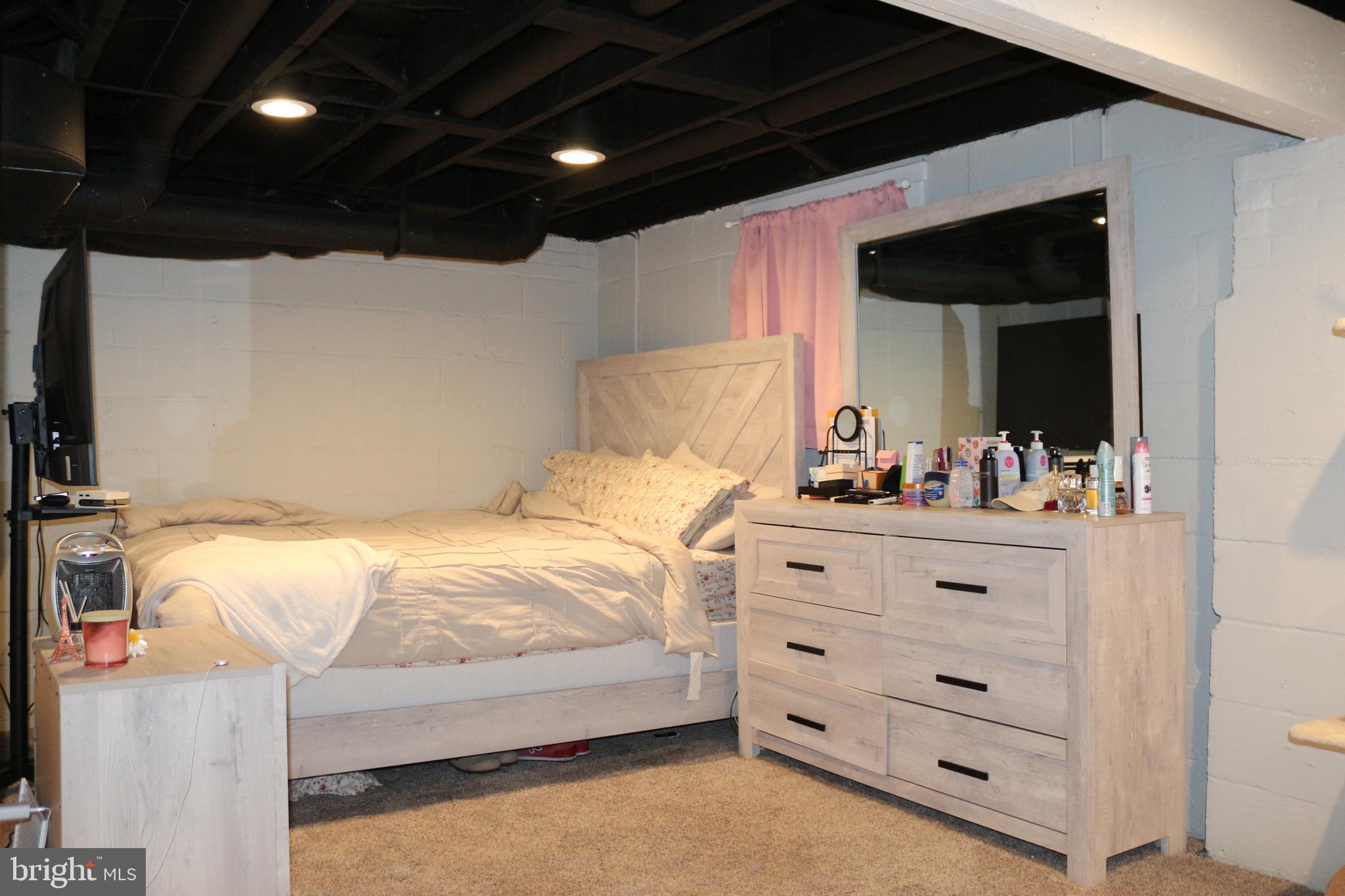 1056 BEECHWOOD DRIVE