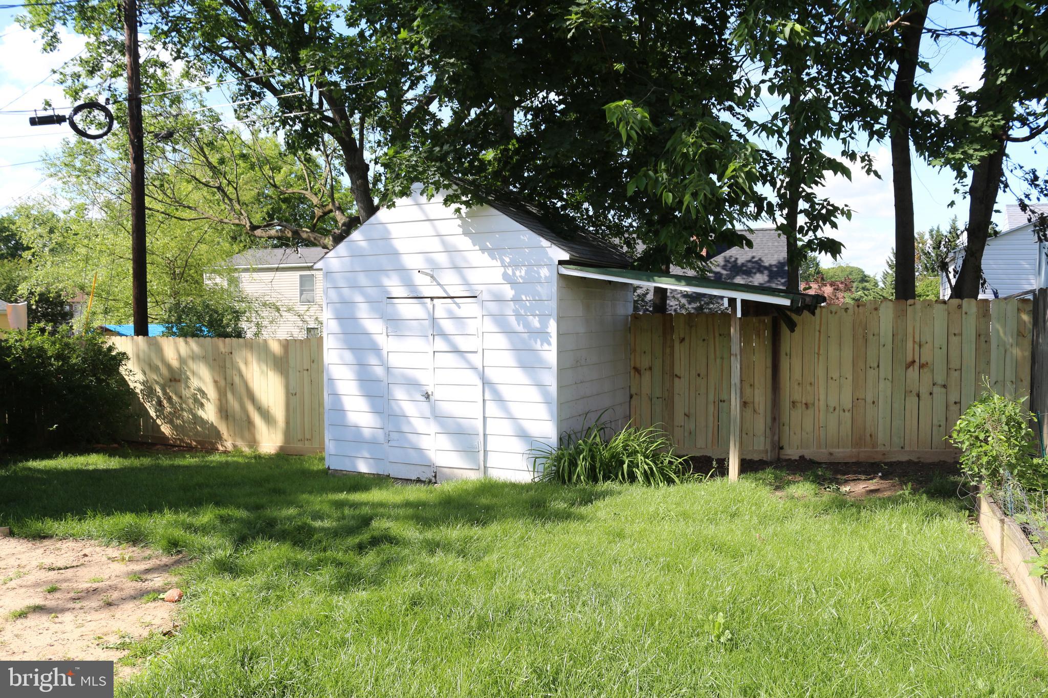 1056 BEECHWOOD DRIVE