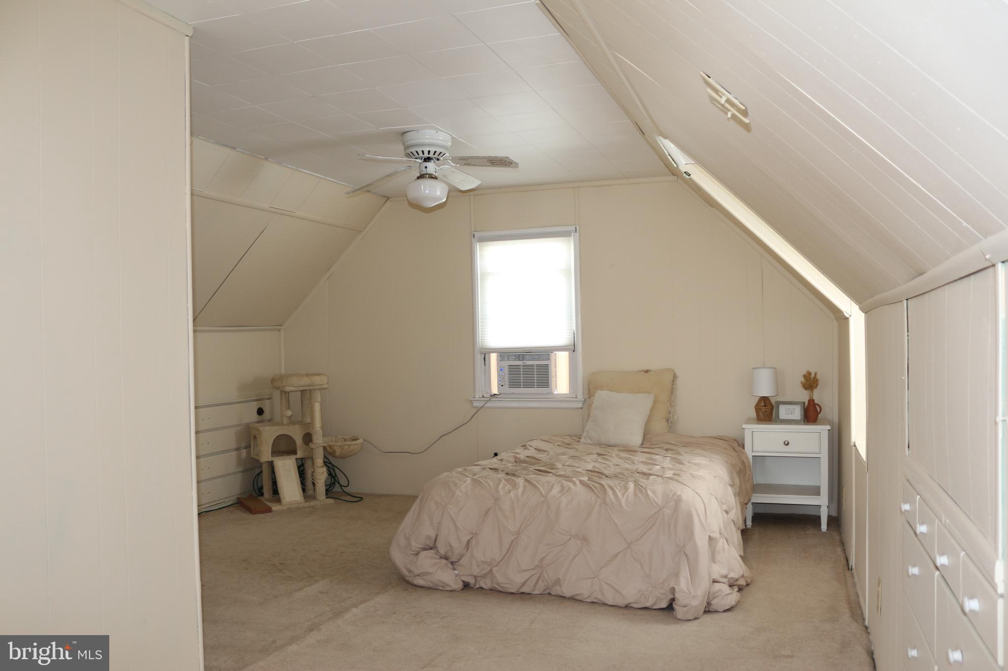 1056 BEECHWOOD DRIVE