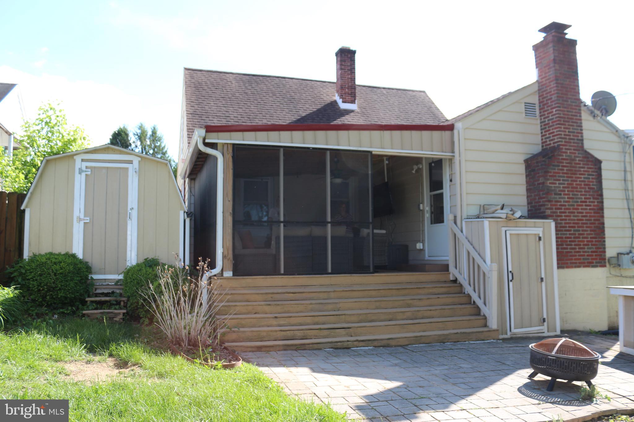 1056 BEECHWOOD DRIVE