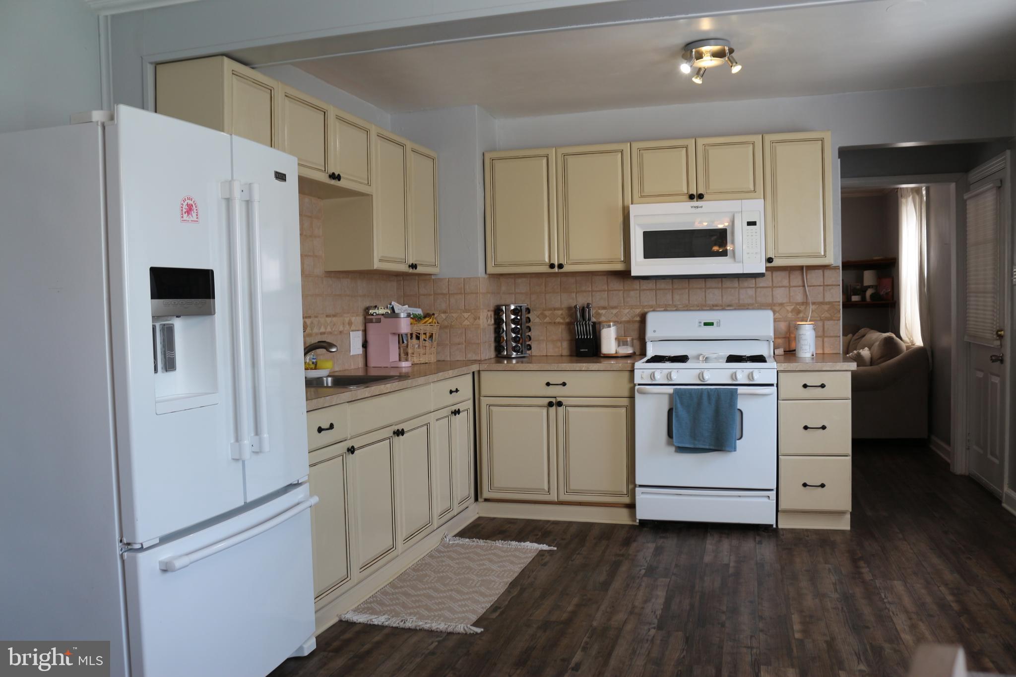 1056 BEECHWOOD DRIVE