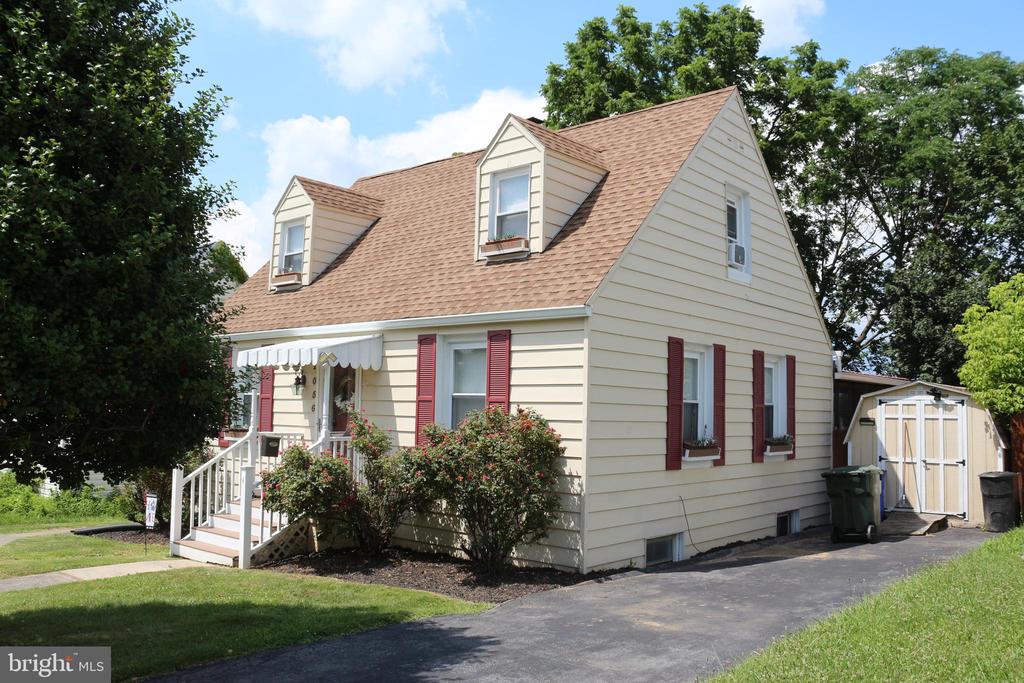 1056 BEECHWOOD DRIVE