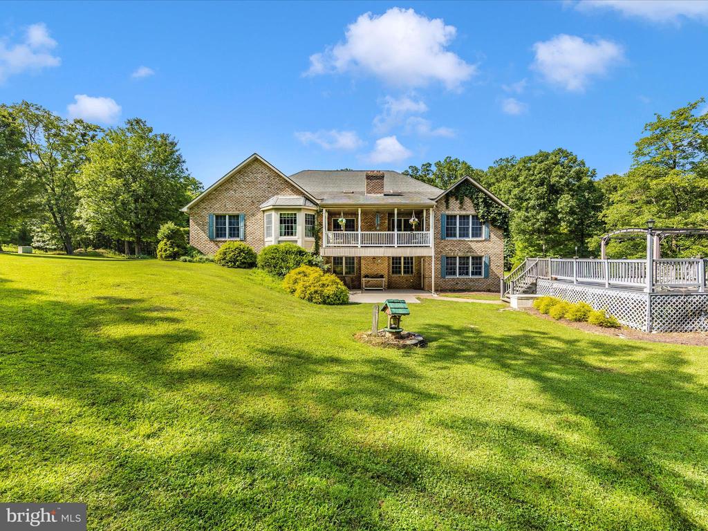 7613 DOYLE LANE