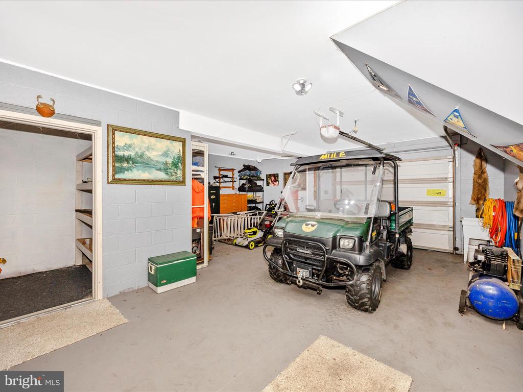 7613 DOYLE LANE