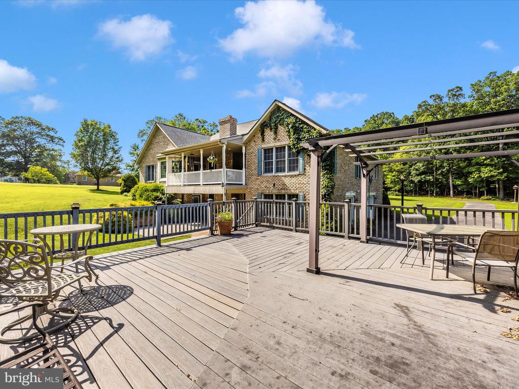 7613 DOYLE LANE