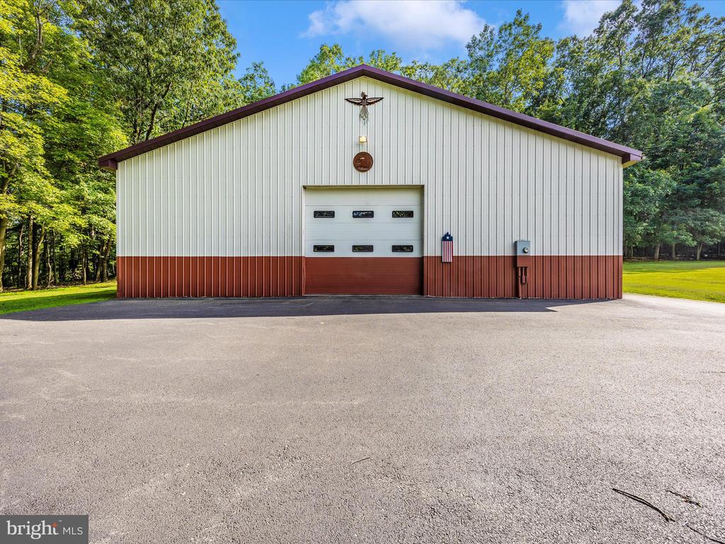 7613 DOYLE LANE