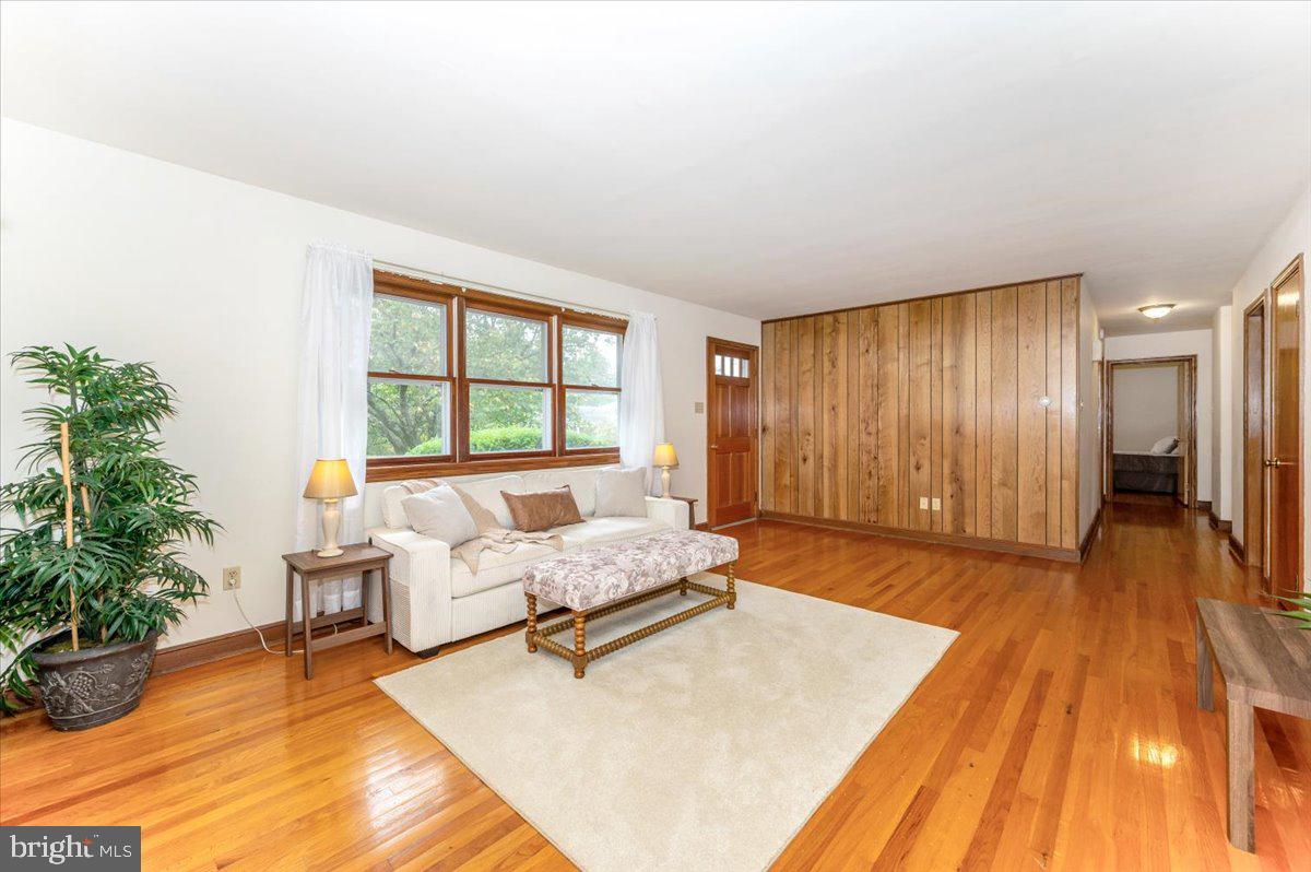 113 ORCHARD DRIVE