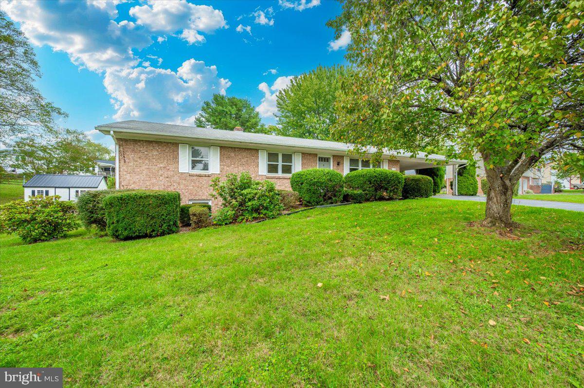 113 ORCHARD DRIVE