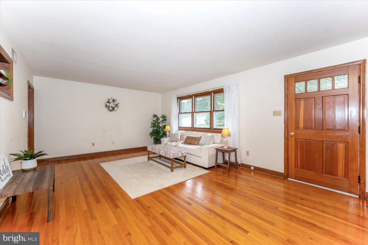 113 ORCHARD DRIVE