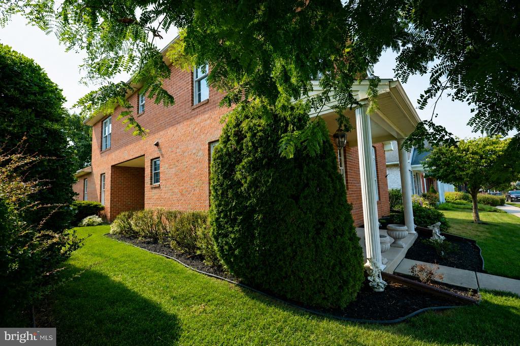 650 TRAFALGAR DRIVE