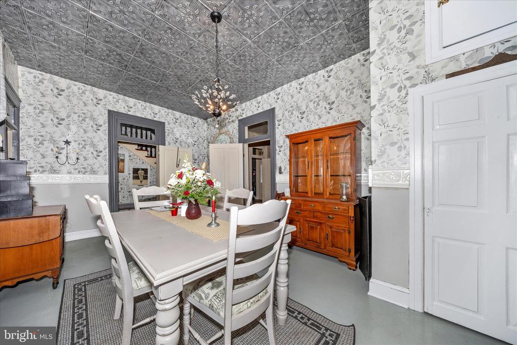 30 W POTOMAC STREET