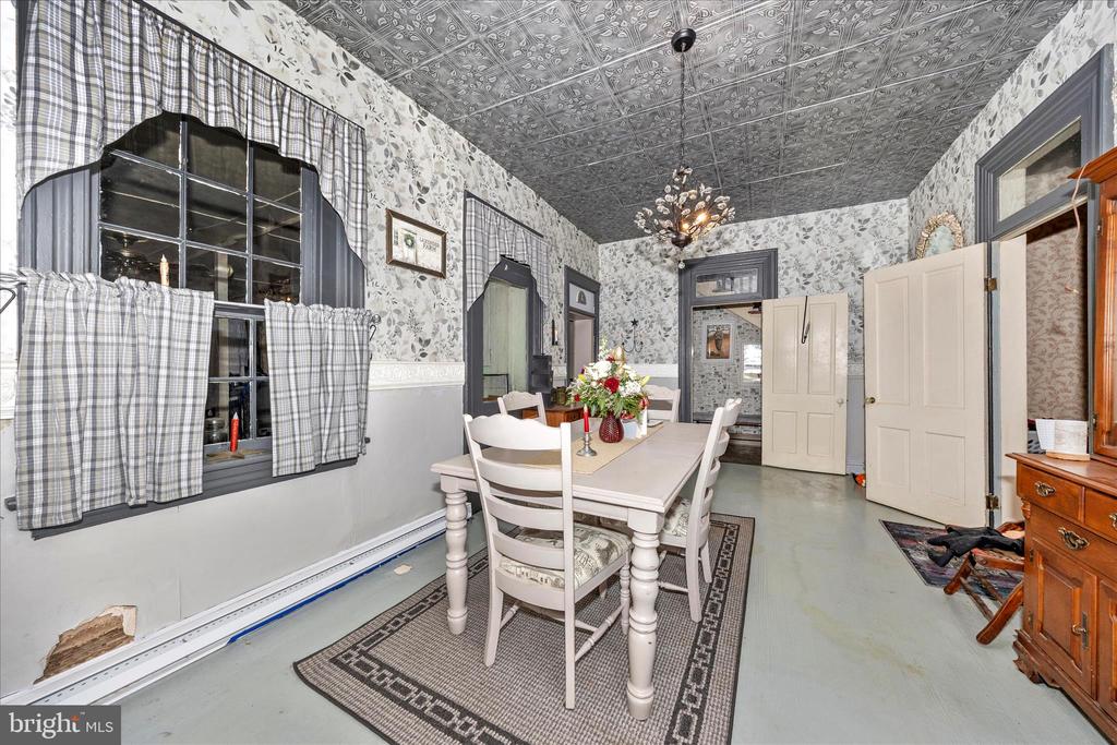 30 W POTOMAC STREET
