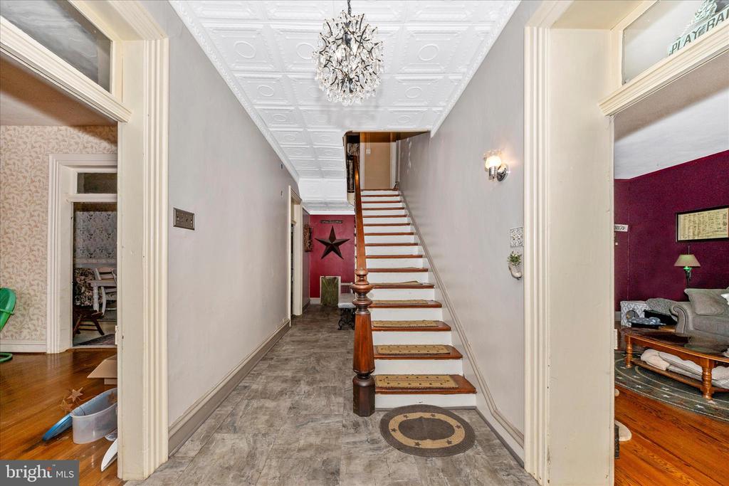 30 W POTOMAC STREET