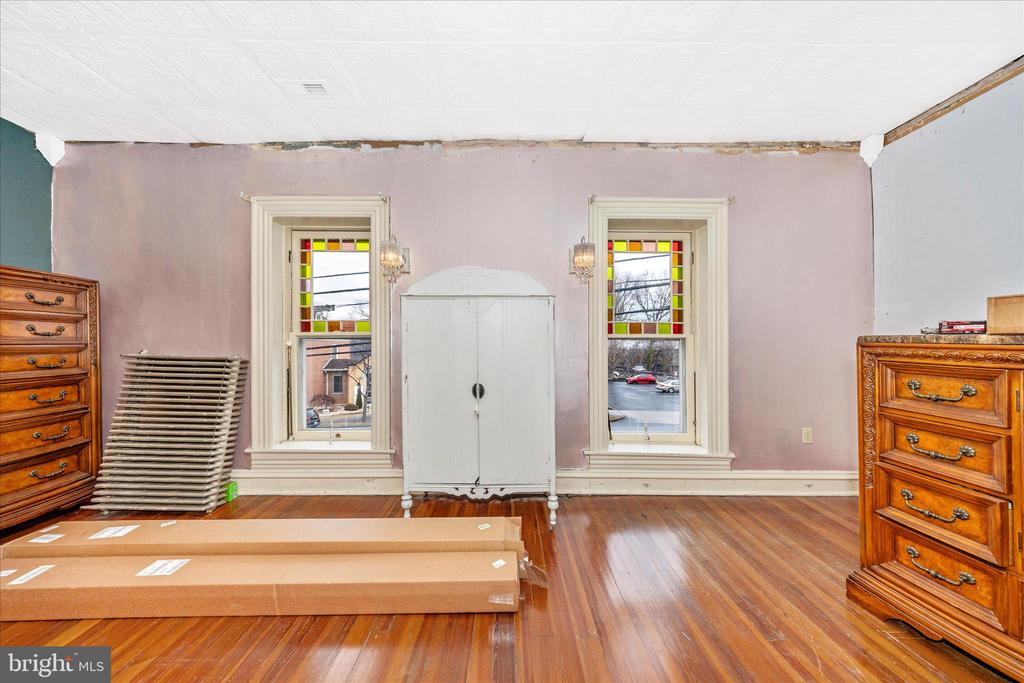 30 W POTOMAC STREET