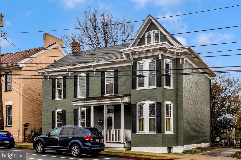 30 W POTOMAC STREET