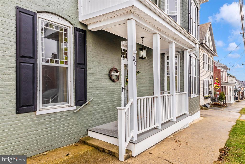 30 W POTOMAC STREET