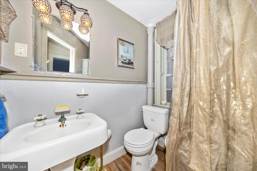 30 W POTOMAC STREET