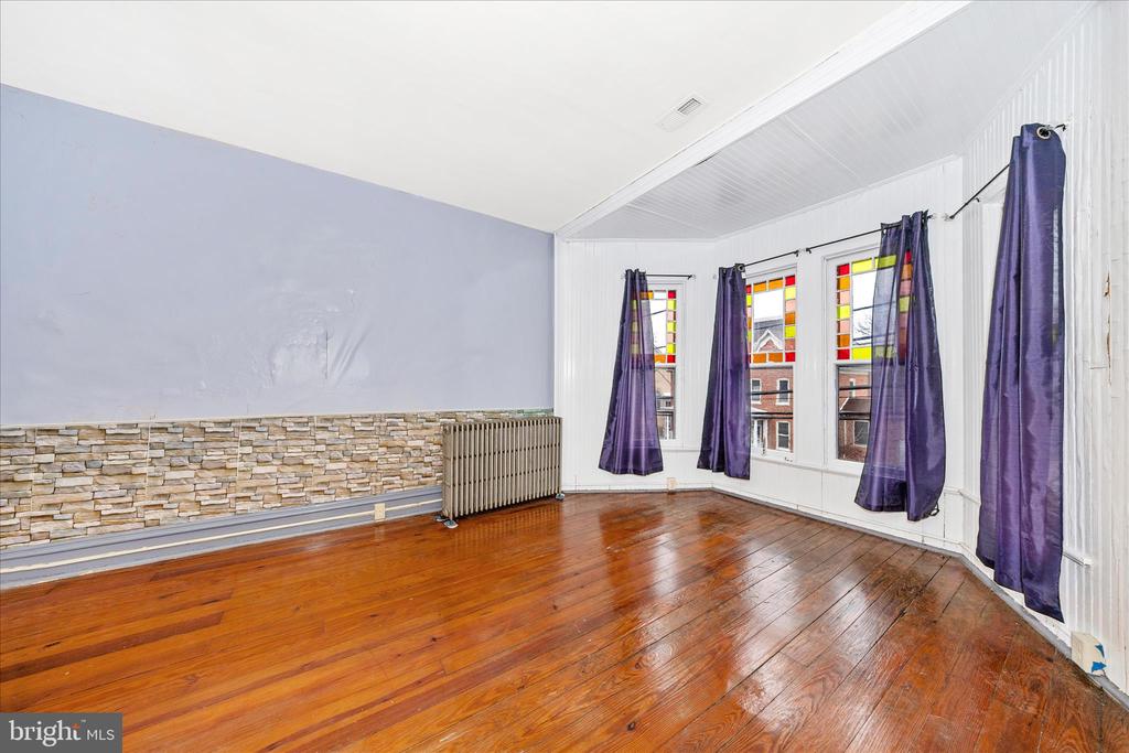 30 W POTOMAC STREET