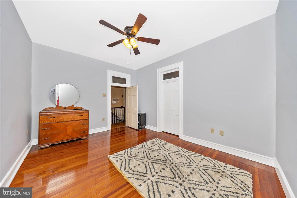 30 W POTOMAC STREET