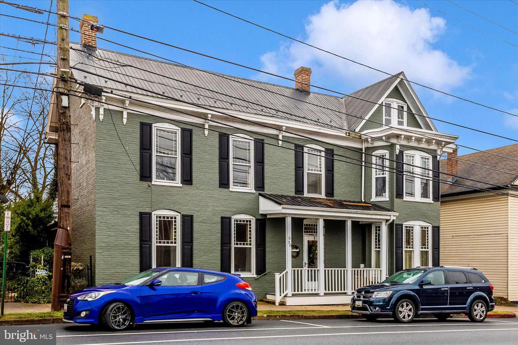 30 W POTOMAC STREET