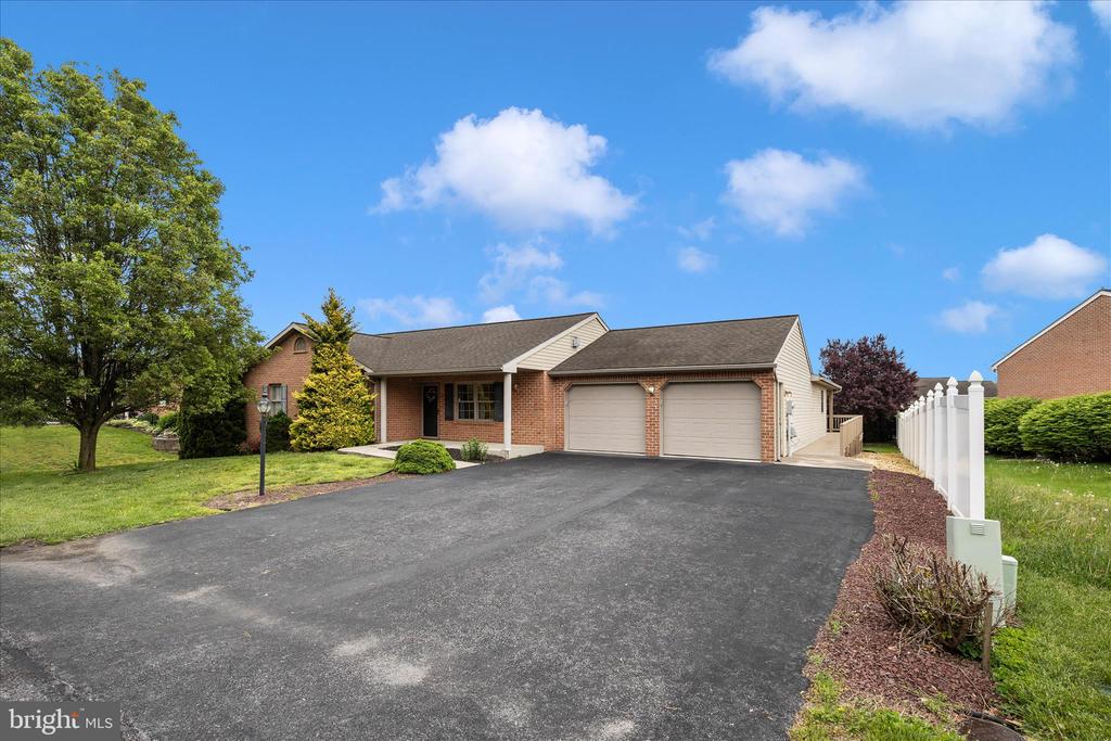 235 MONTCLAIR COURT