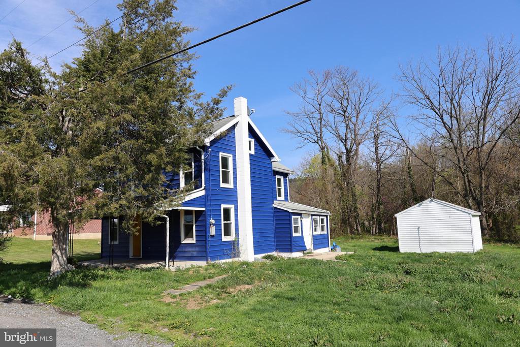 6213 APPLETOWN ROAD