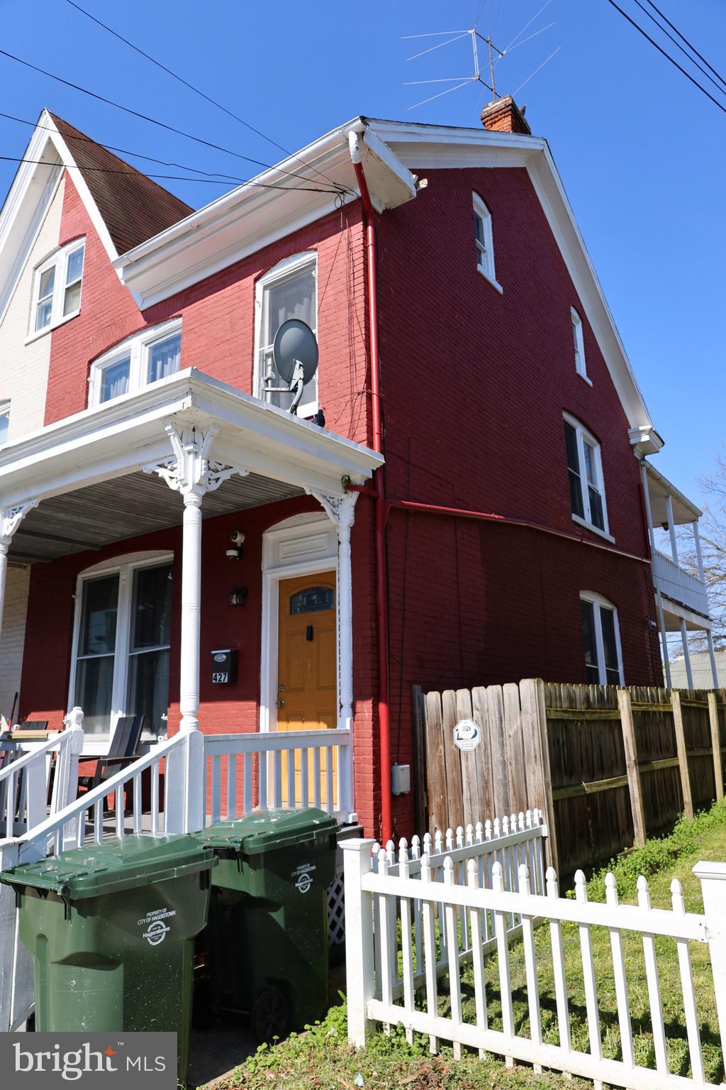 427 N MULBERRY STREET