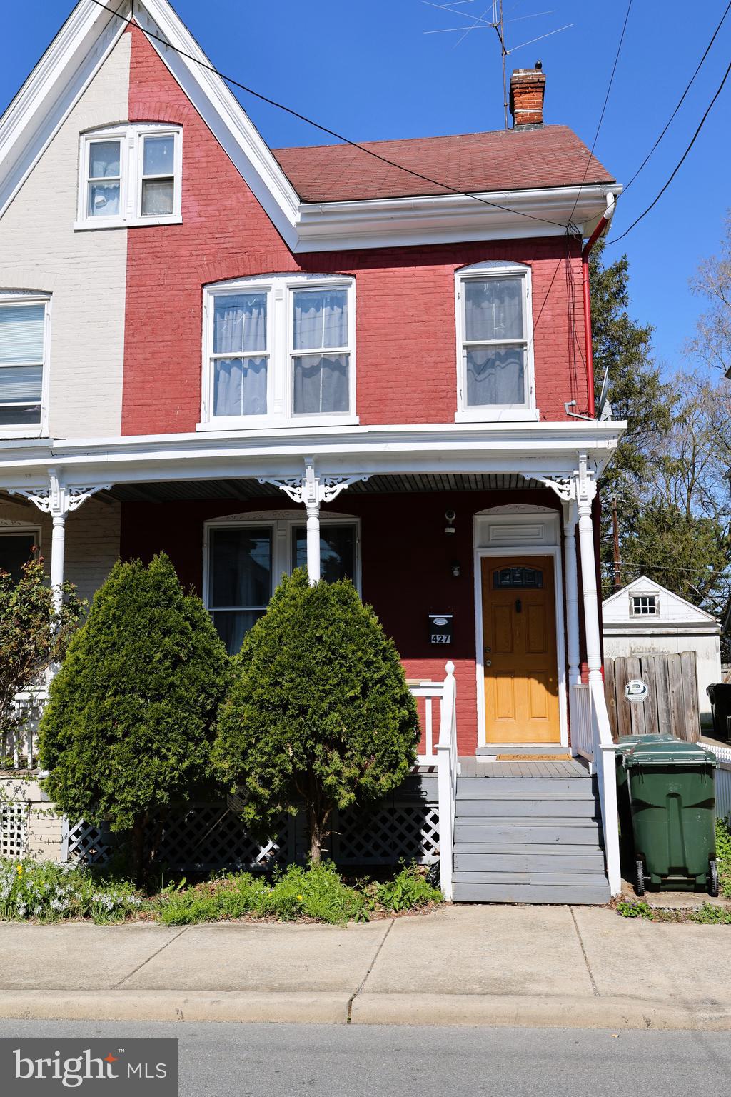 427 N MULBERRY STREET