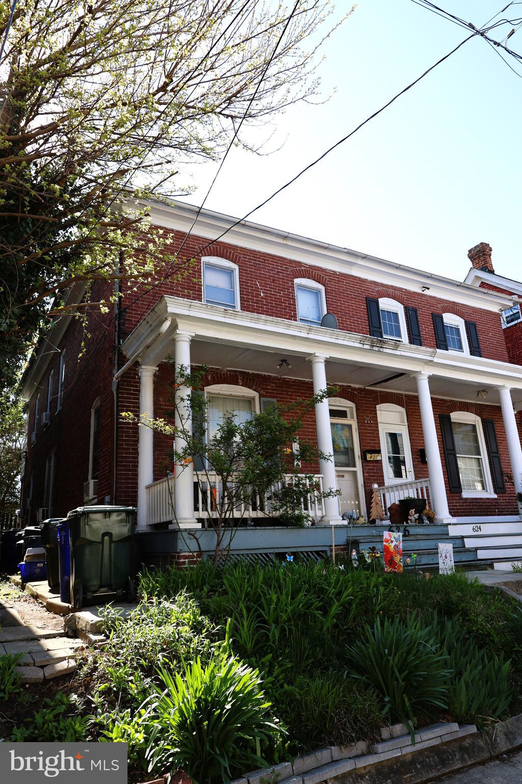 626 N MULBERRY STREET