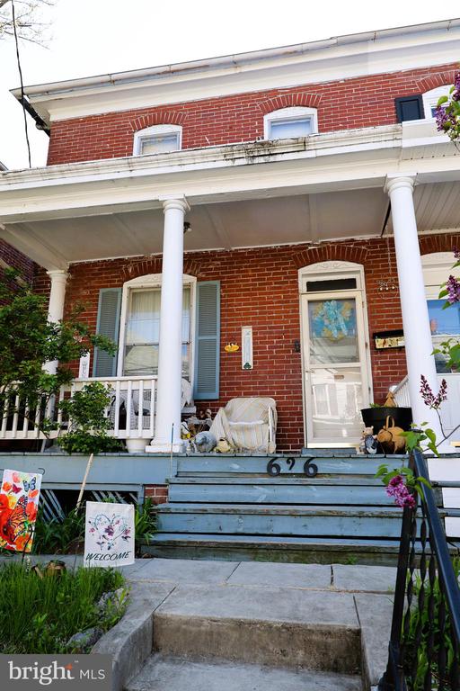 626 N MULBERRY STREET