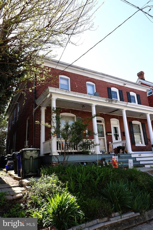 626 N MULBERRY STREET