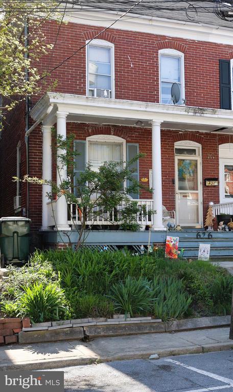 626 N MULBERRY STREET