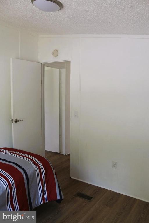 11933 HEATHER DRIVE