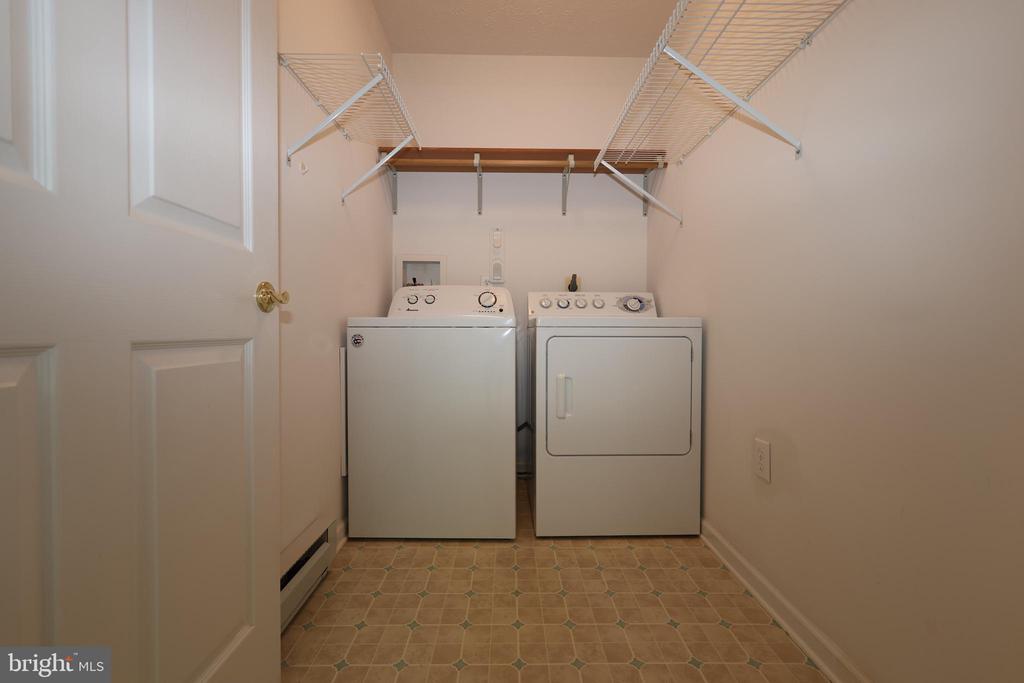 1025 MATTHEW COURT