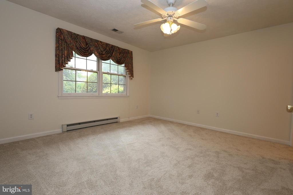 1025 MATTHEW COURT